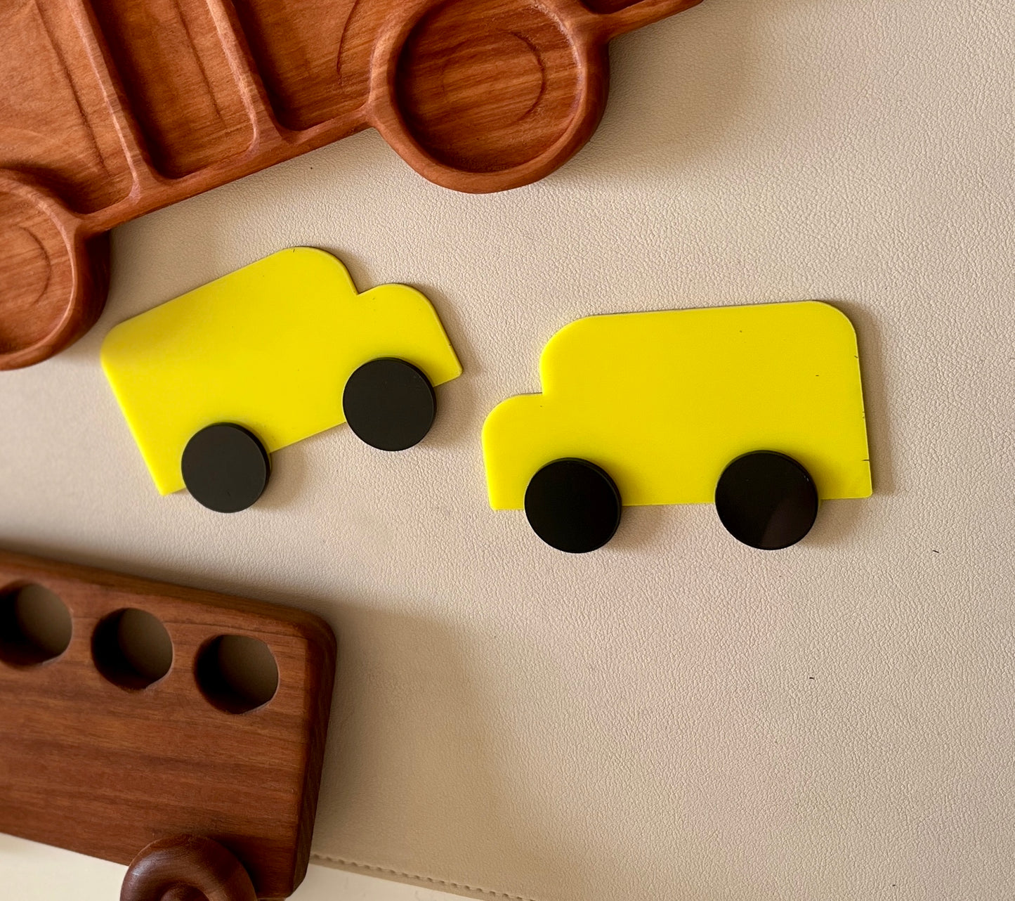 Little Dry Erasables - Buses with Wheels — Set of 4 (3 Piece, 12 Pieces total) - more colours available