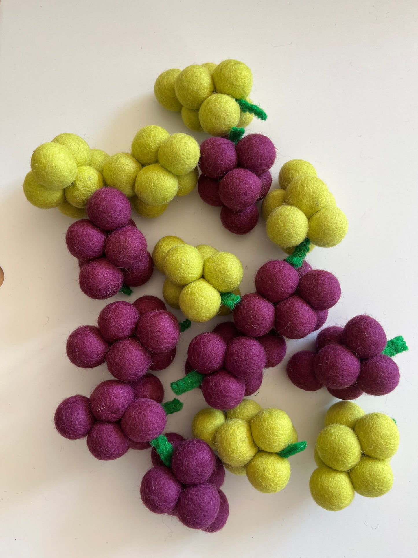 One Felt Grapevine
