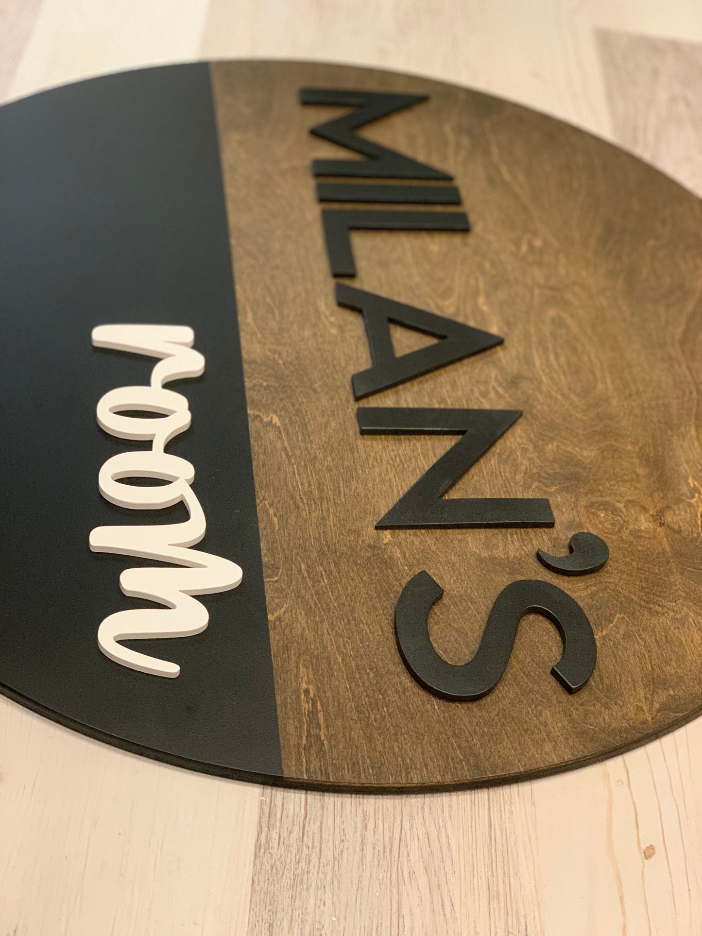 Half Painted 3D Round Name Sign