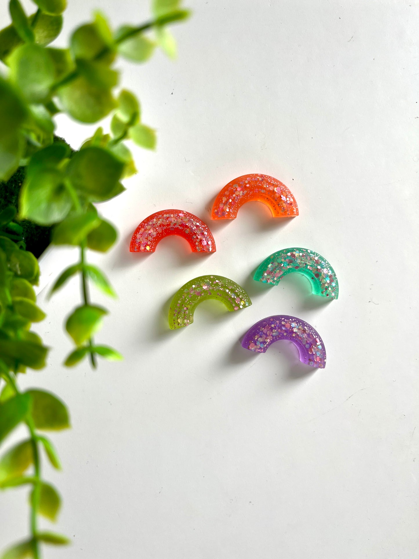 Mixed Rainbow Resin Loose Parts, Set of 5