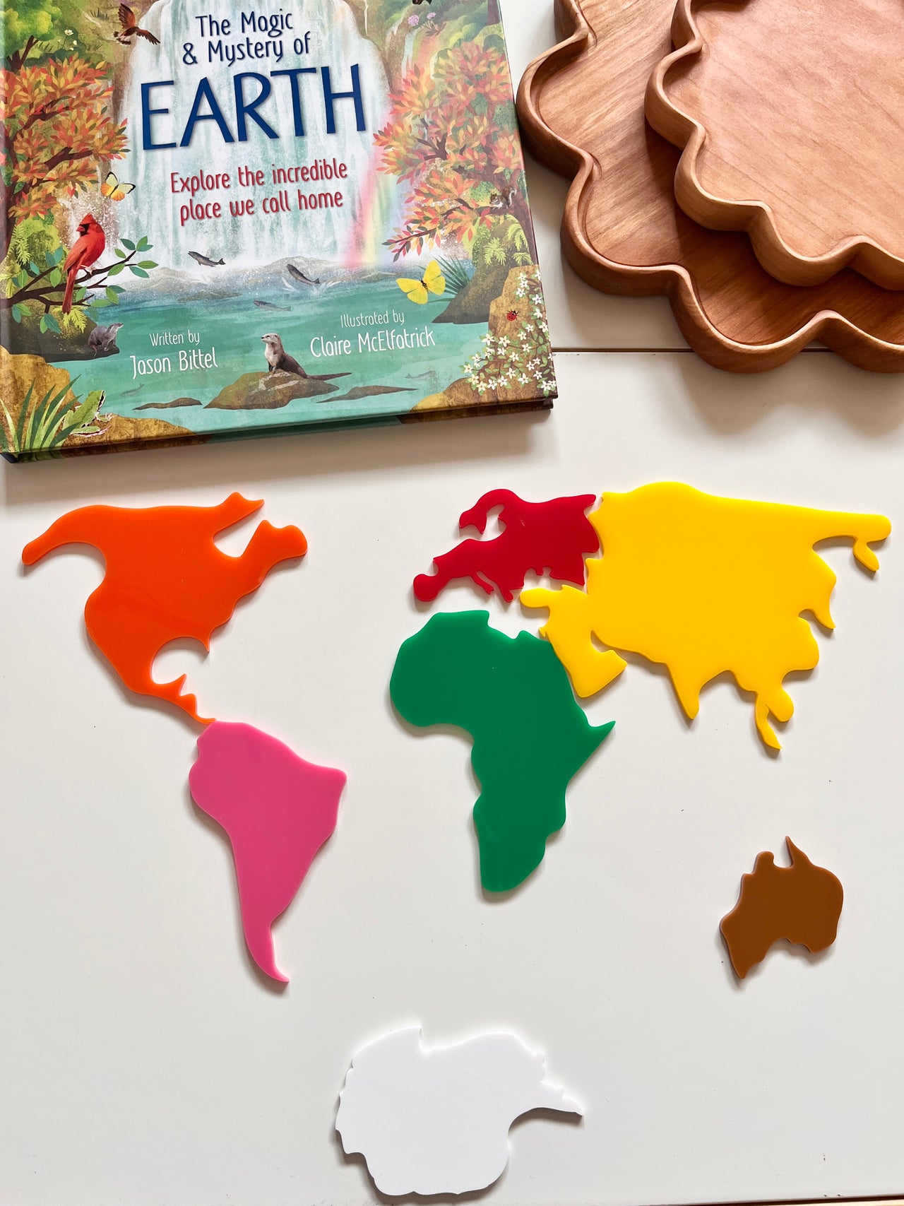 Little Dry Erasables - Continents; Montessori Colours