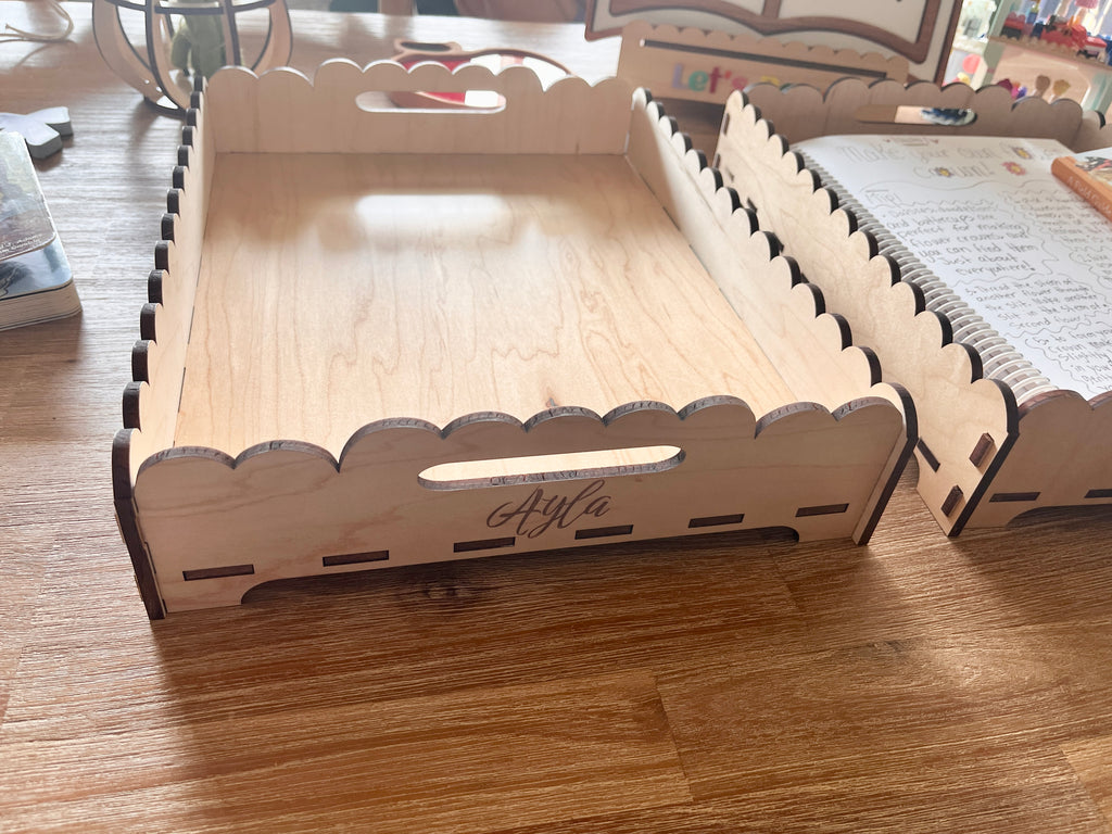Personalized Scalloped Daily Tray