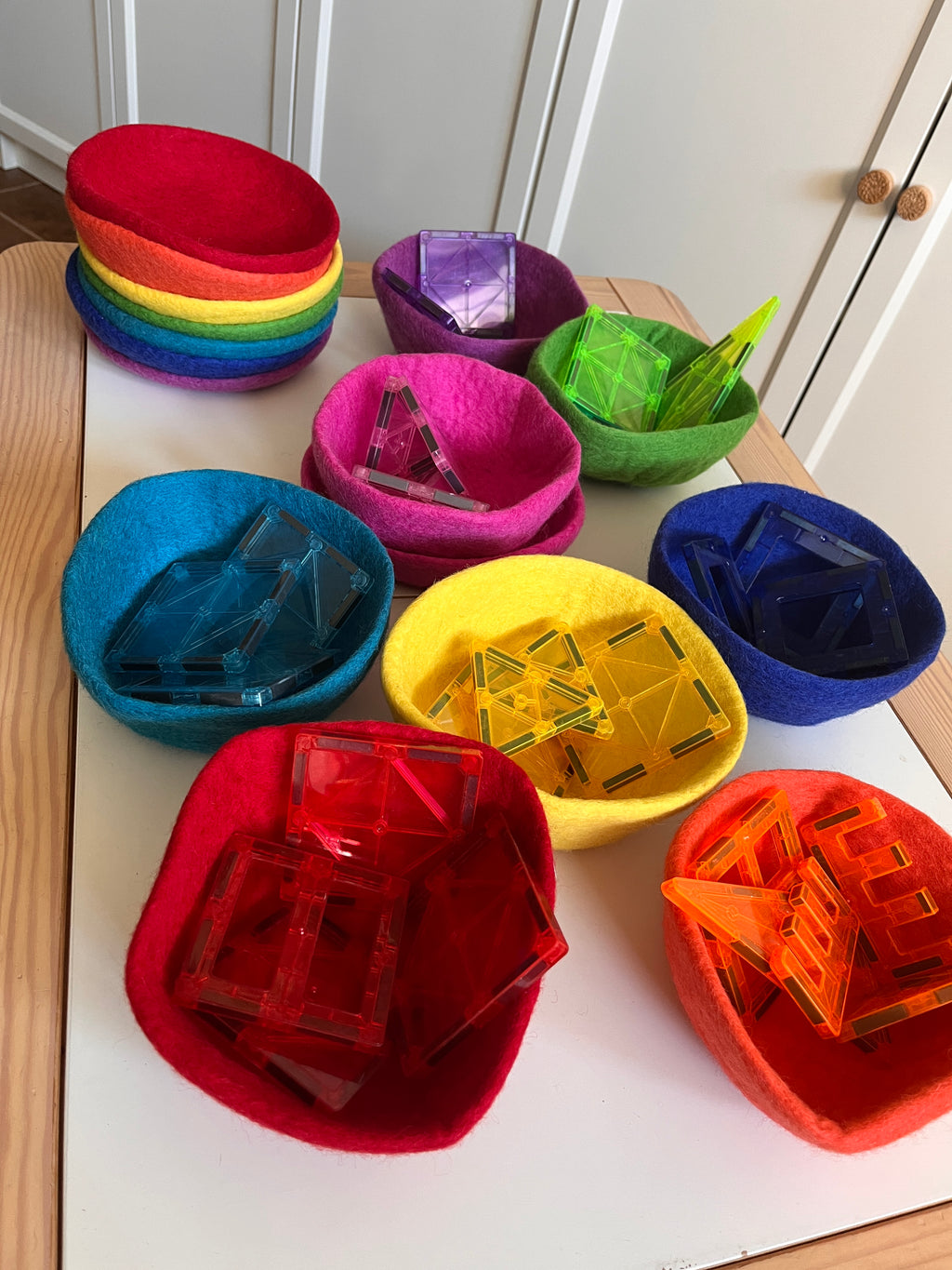 Stacking Colourful Felt Bowls and Plates — Set of 8