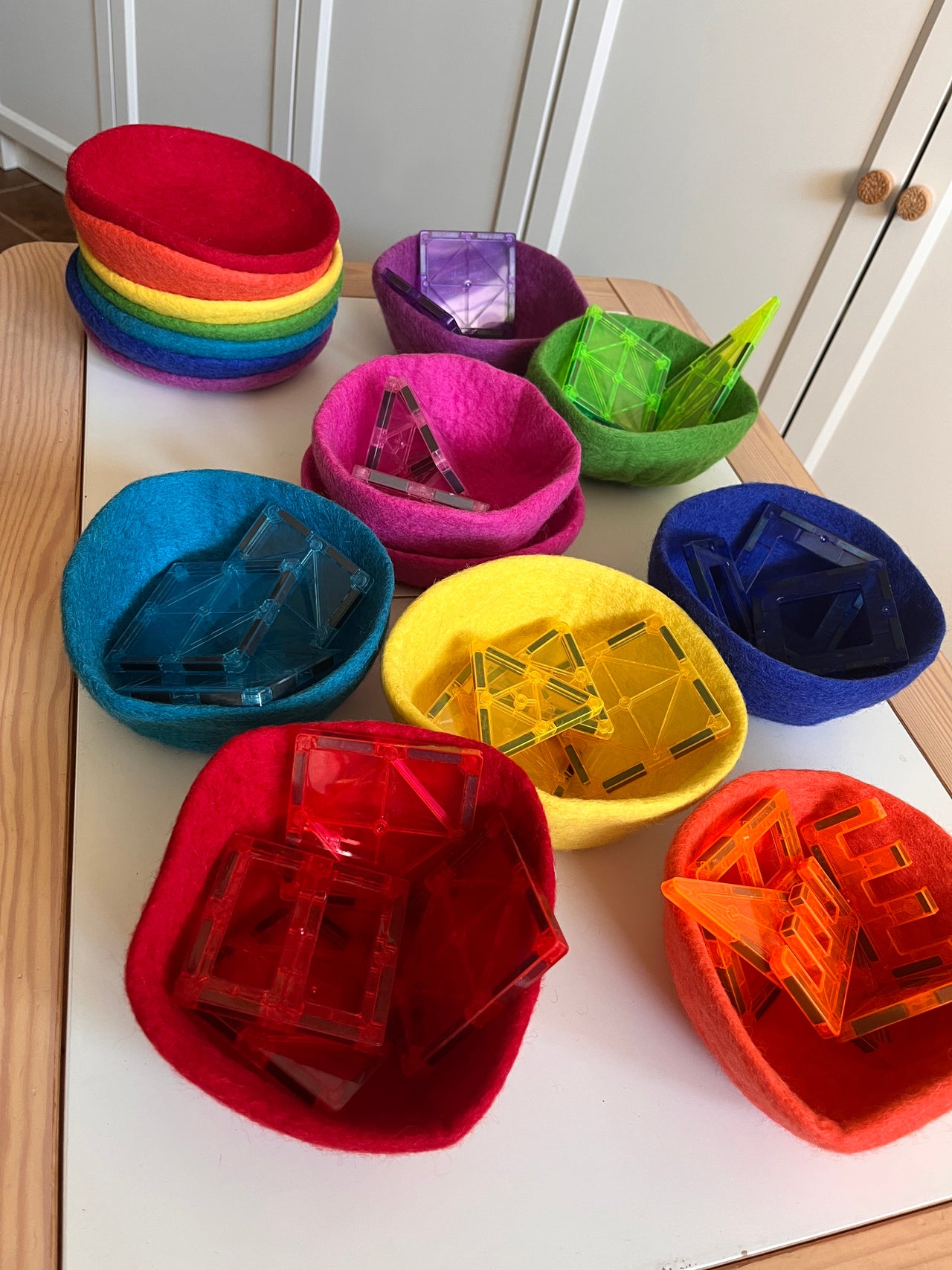 Stacking Colourful Felt Bowls and Plates — Set of 8