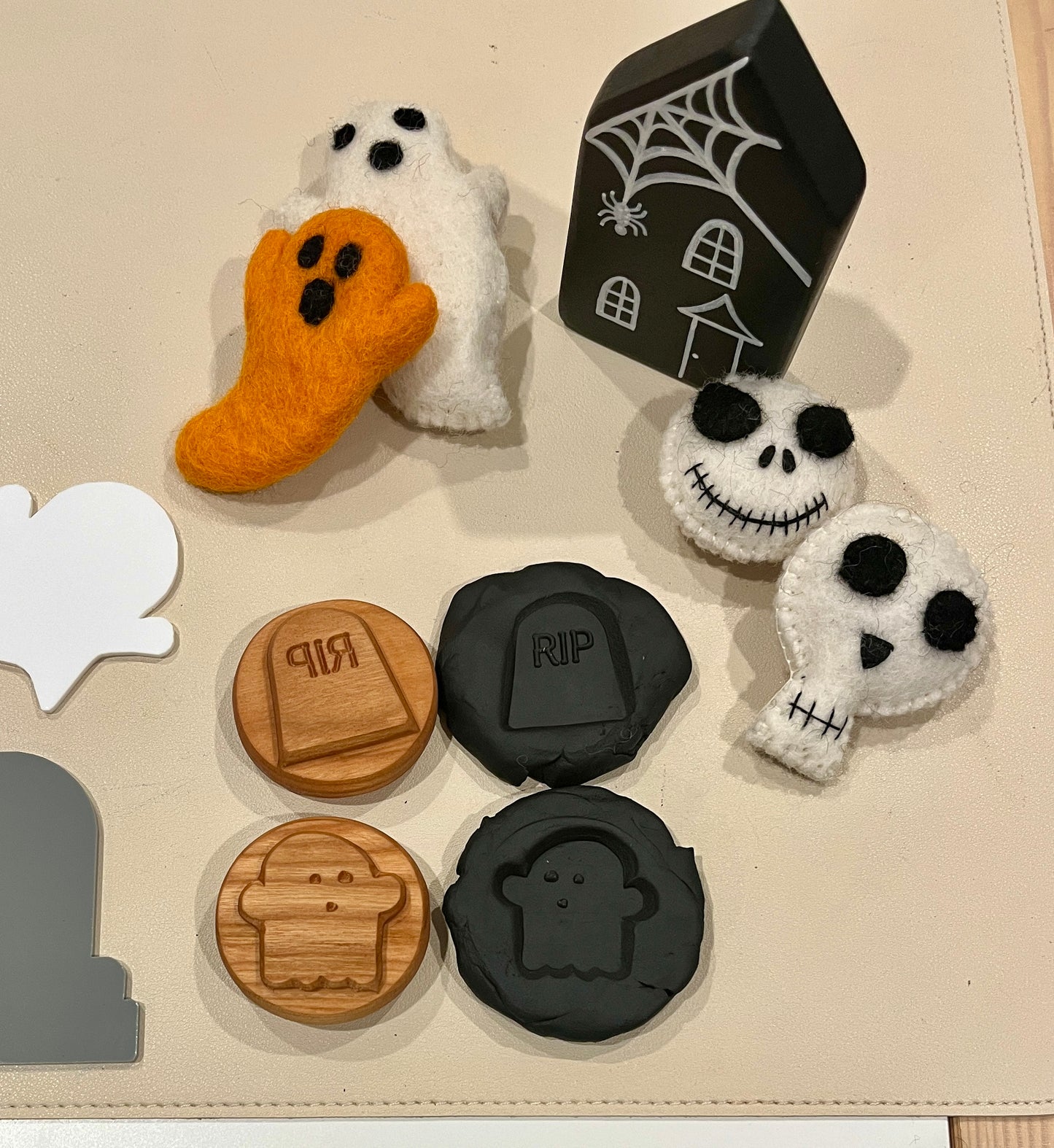 Play Dough Stampers - Grave & Ghost Set of 2