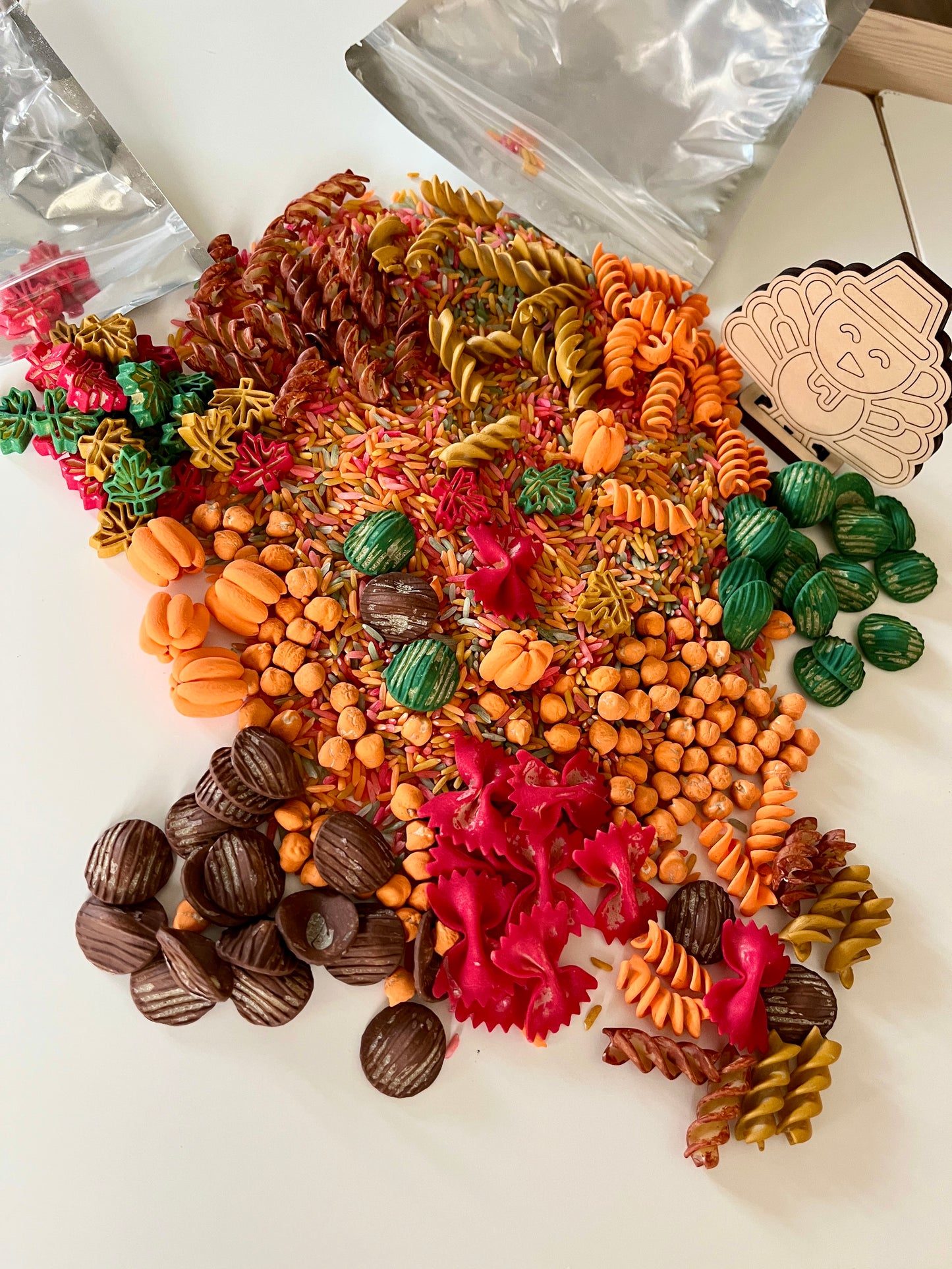 Thanksgiving Fun Filler Sensory Kit with 10 Wood Parts and Standing Turkey