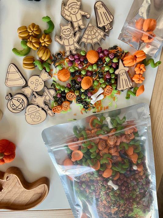 Halloween Fun Filler Sensory Kit with 10 Wood Parts