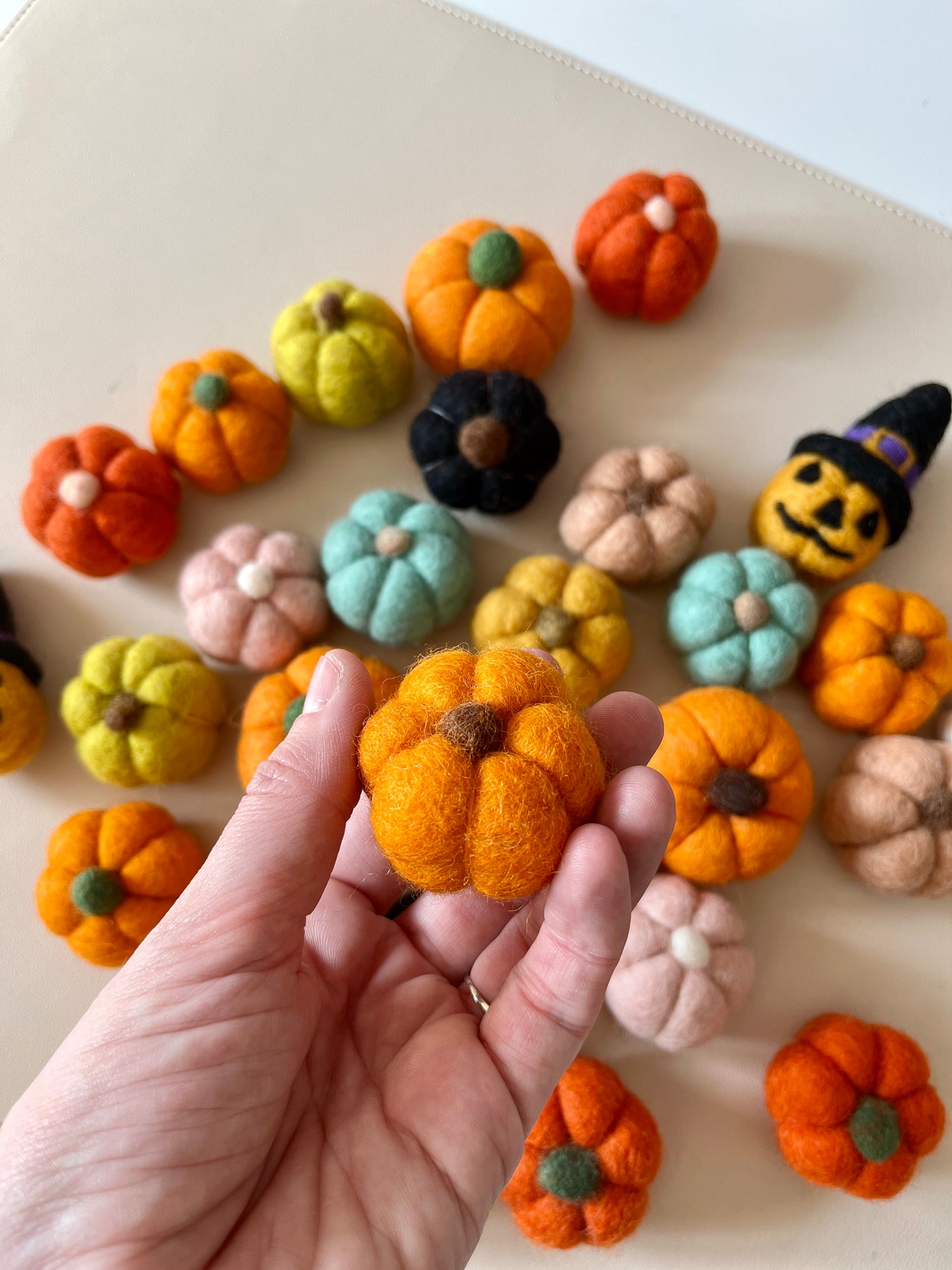 One Felt Pumpkin