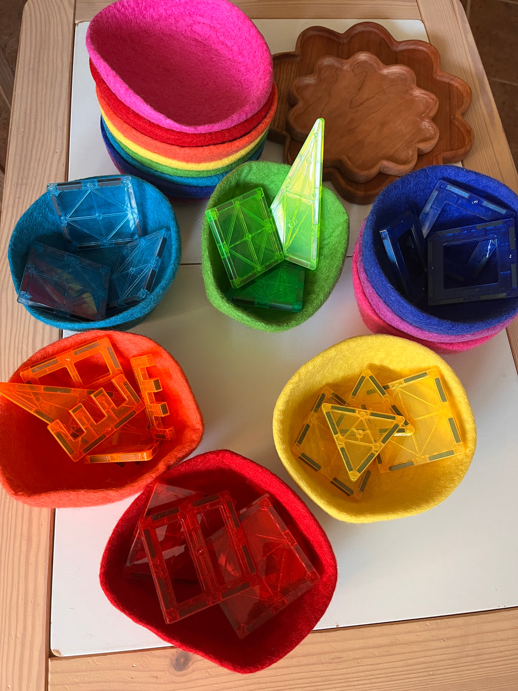Stacking Colourful Felt Bowls and Plates — Set of 8