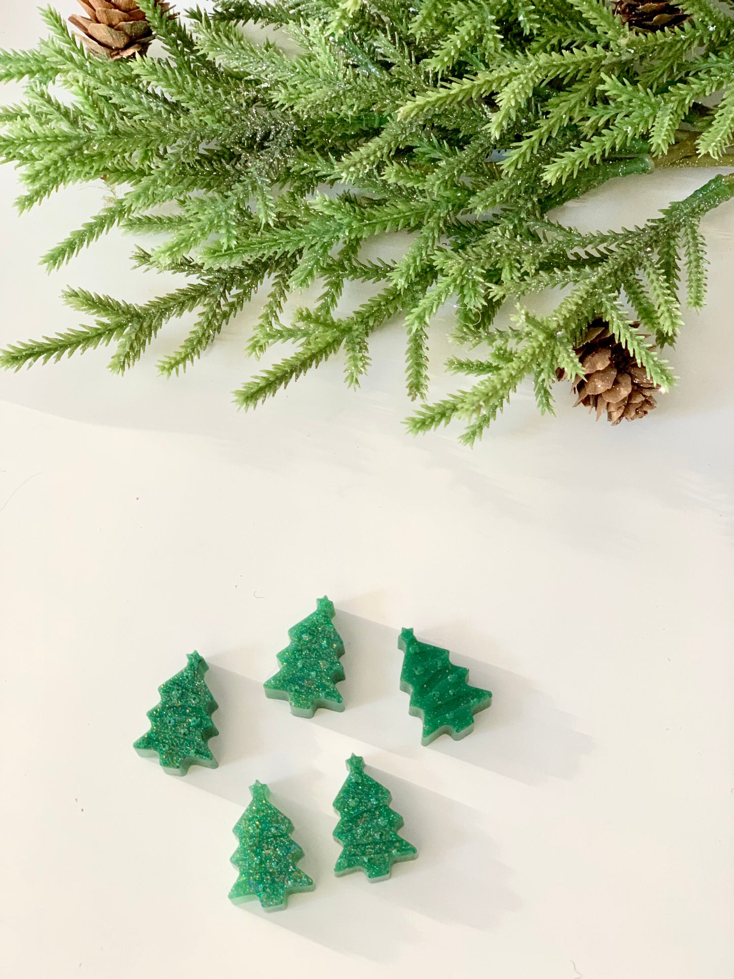 Pine Trees Resin Loose Parts, Set of 5