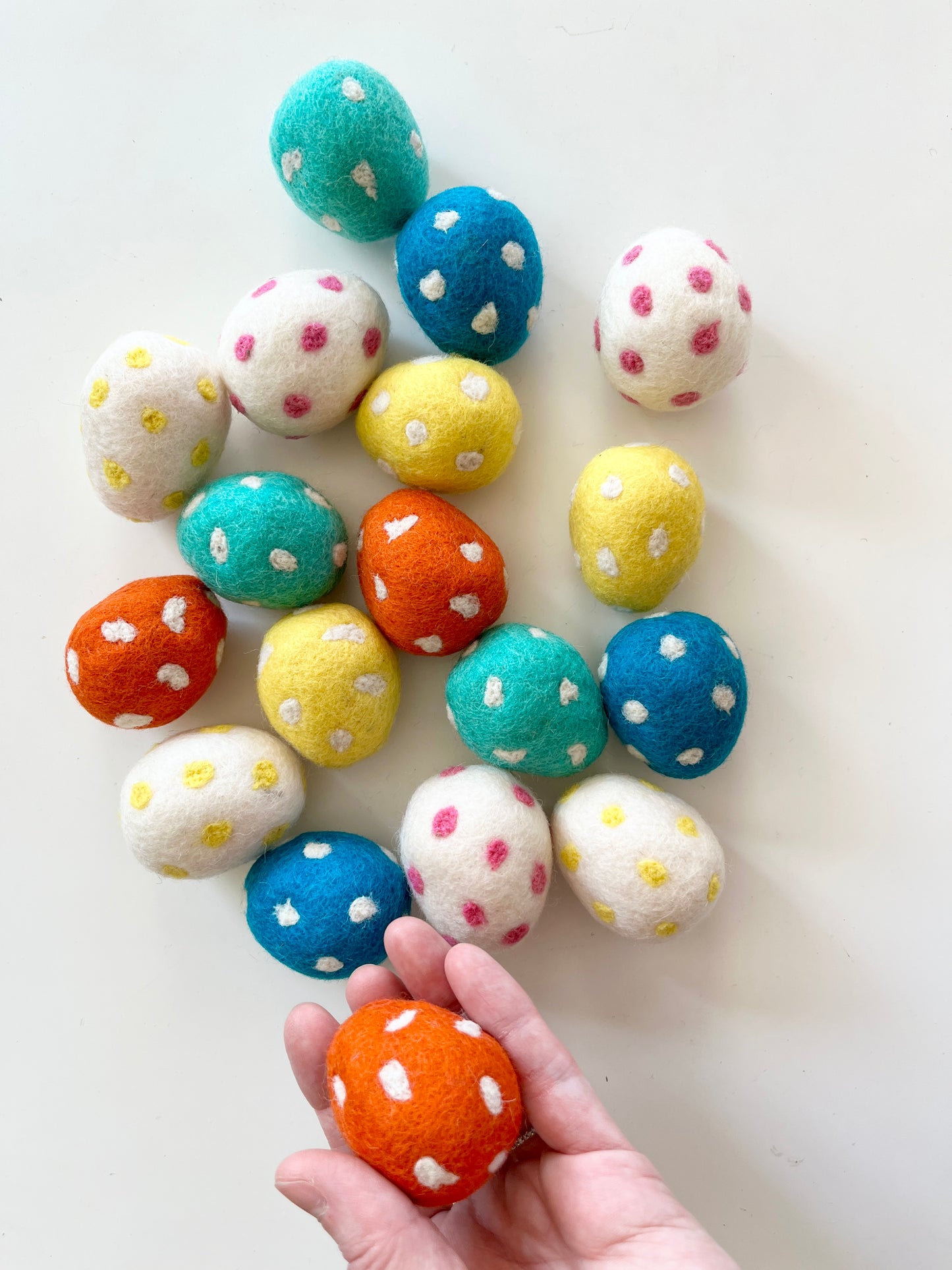 One Felt Spotted Bird Egg / Easter Egg