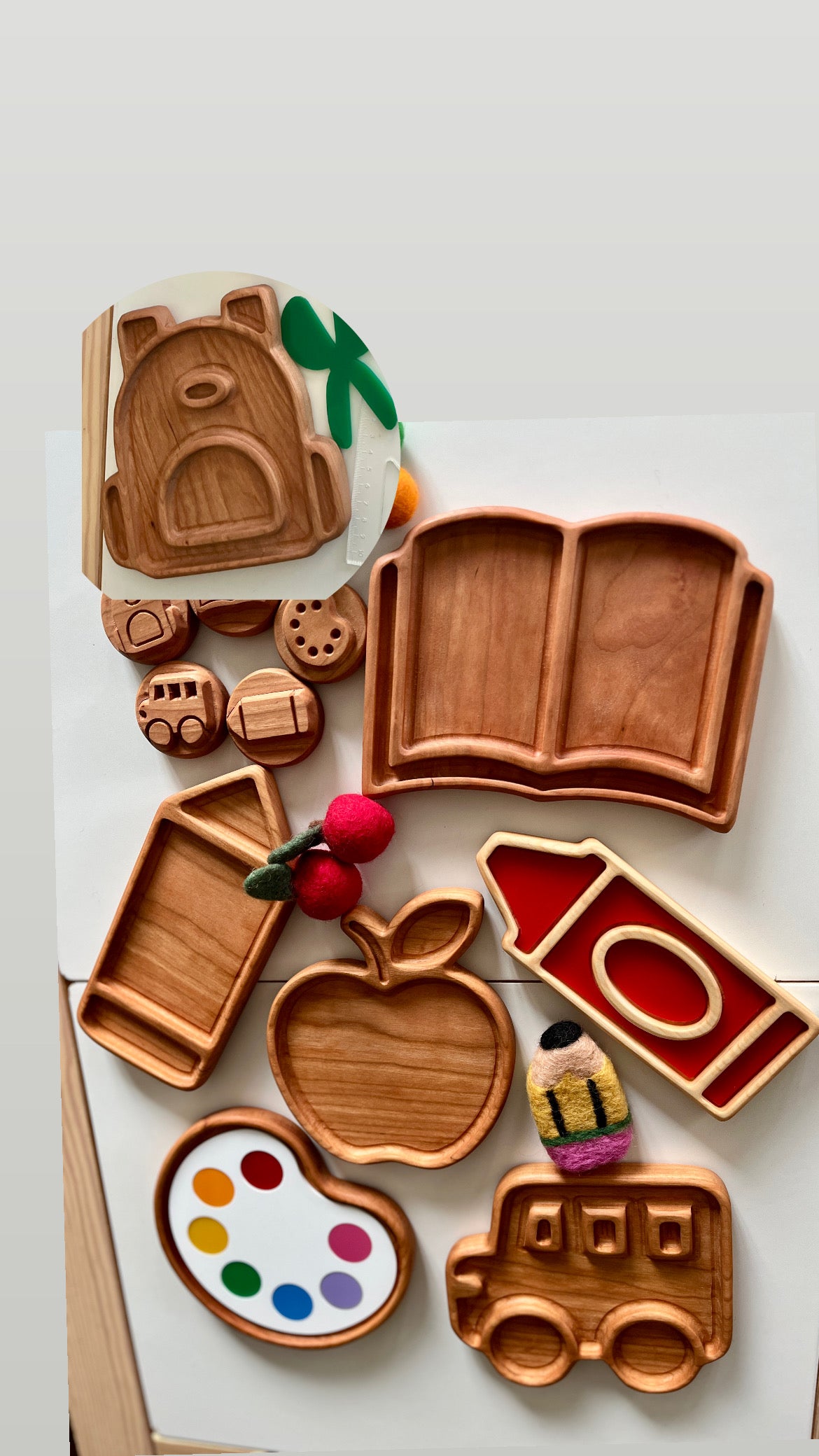 Mini Back to School Wooden Plate / Sensory Tray | Book, Pencil, Crayon, Backpack, Bus, Apple and Paint Palette Trays