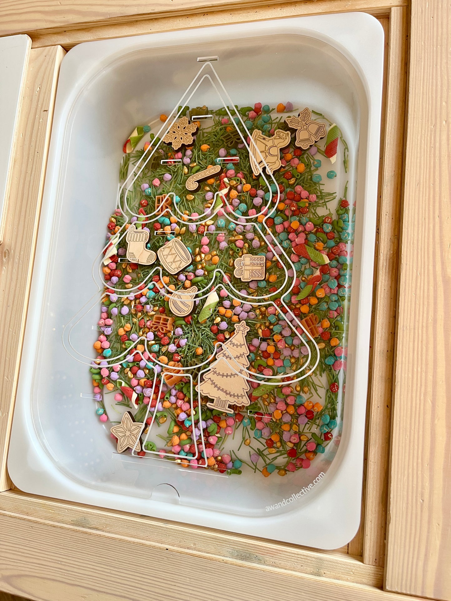 Christmas STEM Tree Insert – Acrylic Insert + 15 Light Bulbs / Ornaments Dry Erase Flisat Insert