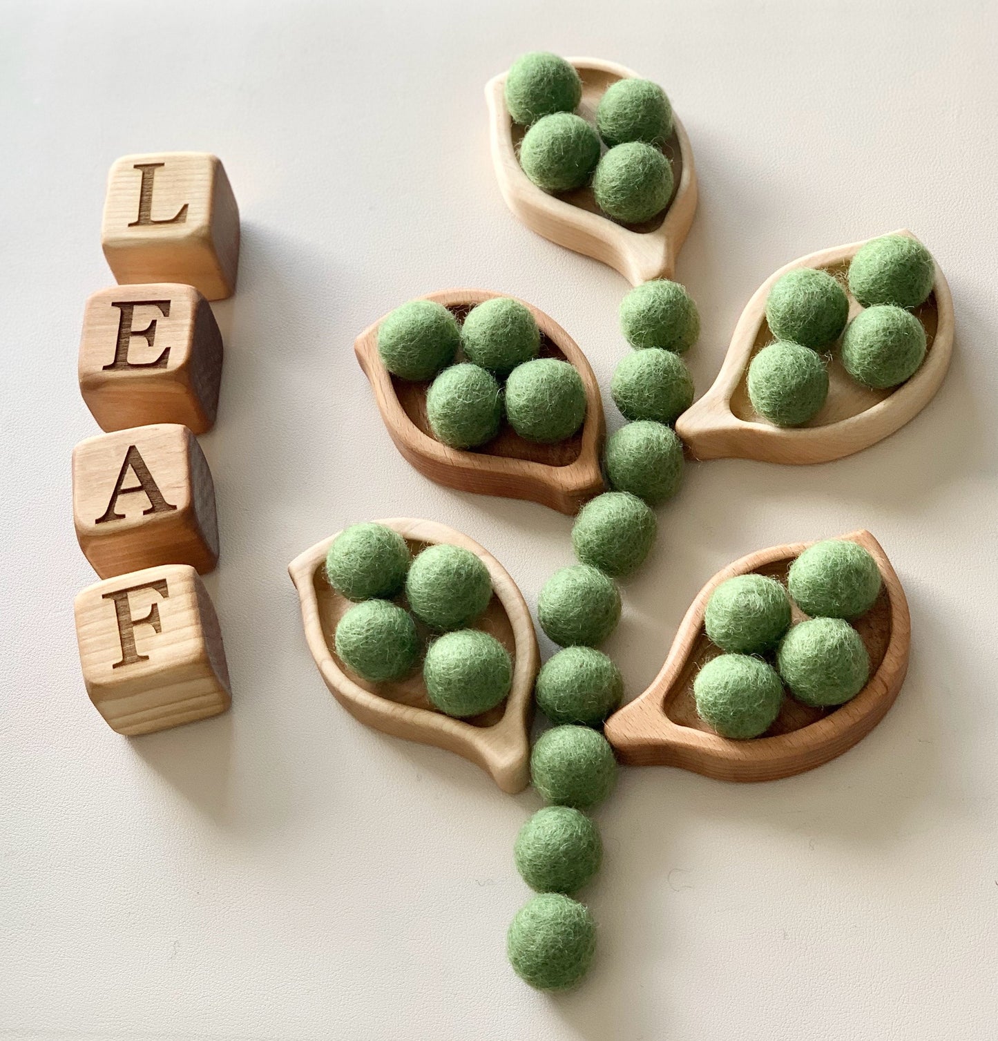 Small Leaf Plates / Sensory Tray