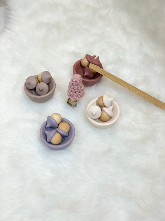 Color Matching Acorns - Pink Tones