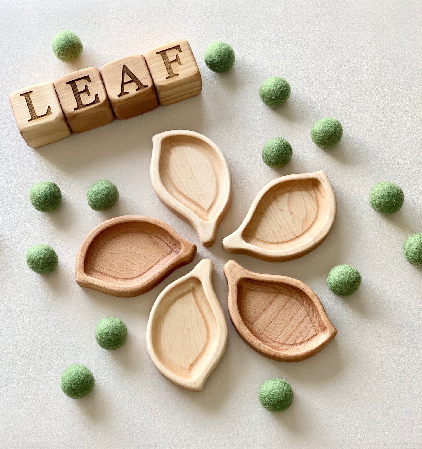 Small Leaf Plates / Sensory Tray