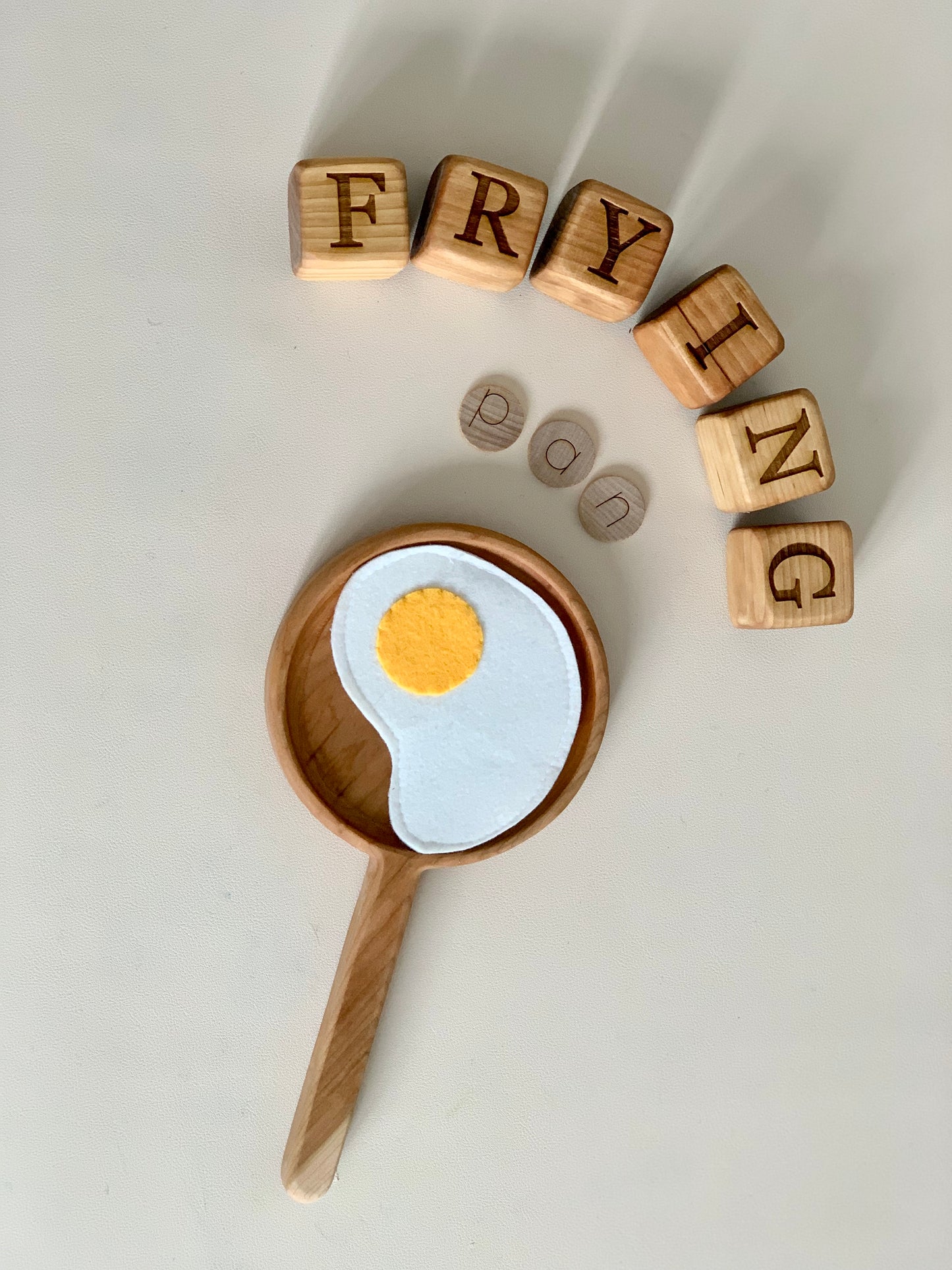 Lollipop Candy/ Frying Pan / Magnifying Glass Sensory Tray / Plate