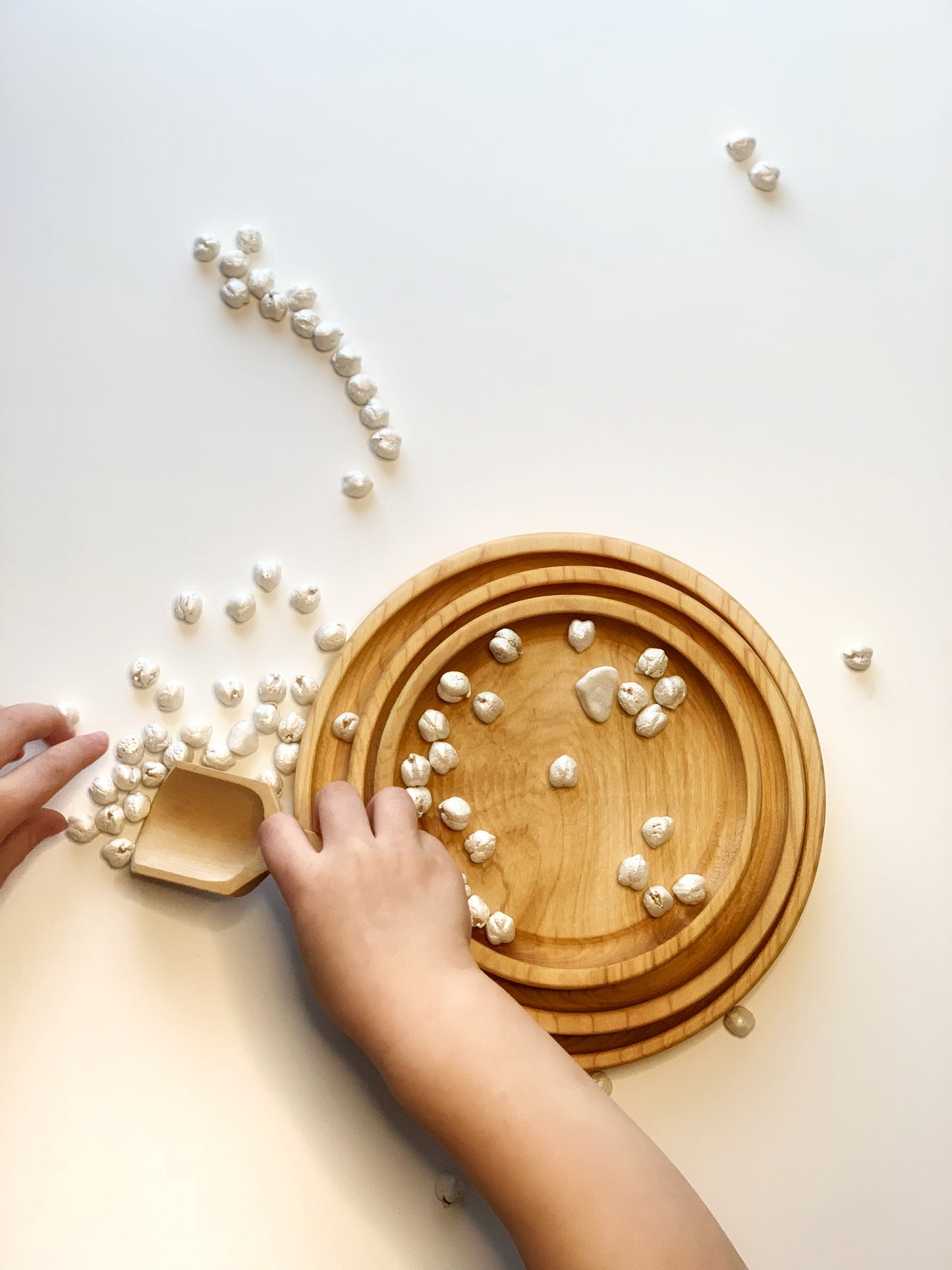 Nesting Round Plates/Circle Sensory Trays