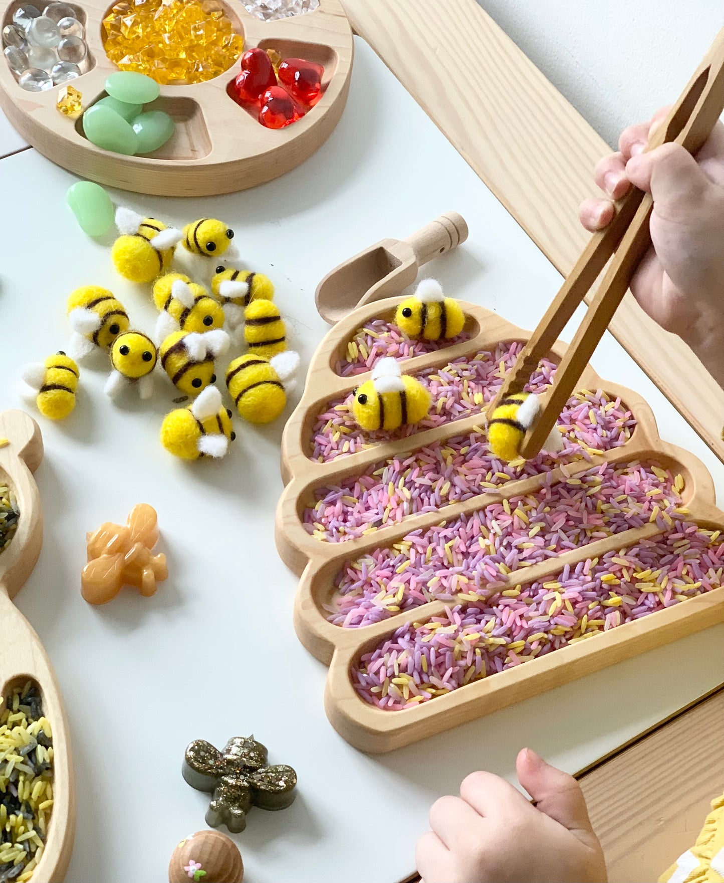 Bee Hive Plate / Sensory Tray